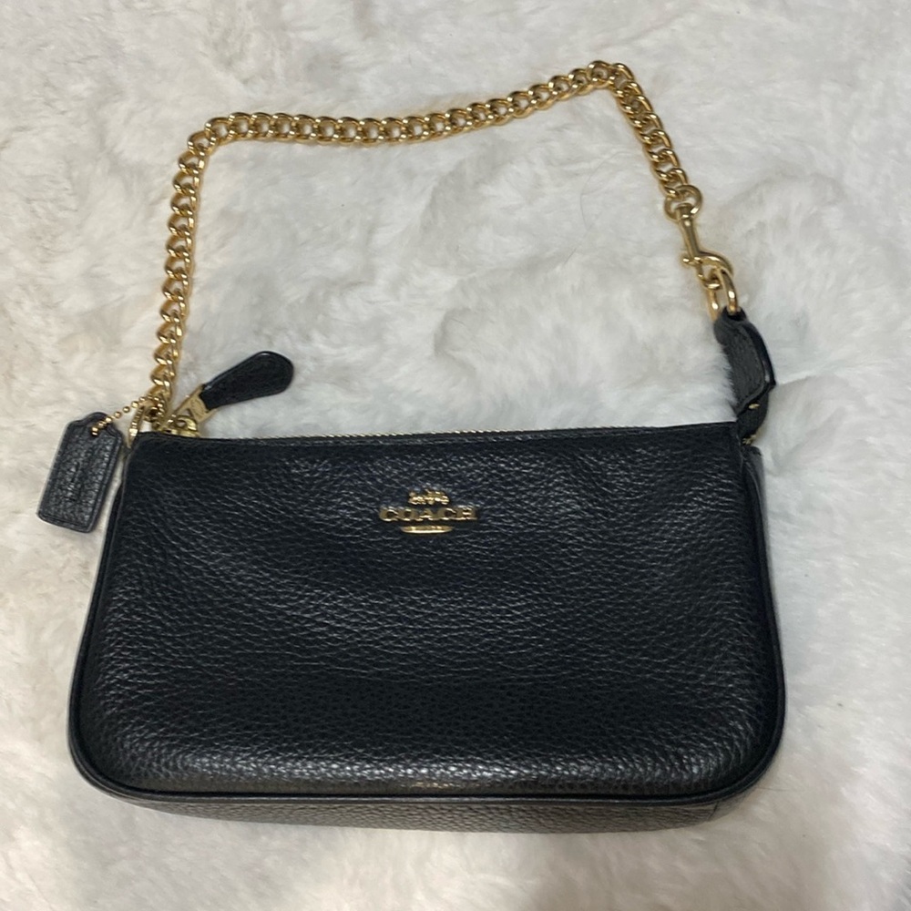 BLACK LEATHER COACH SHOULDER BAG